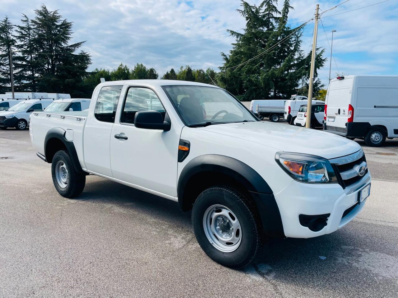 Ford Ranger 2.5 TDCi Super Cab XL 4p.ti