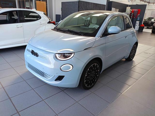 FIAT 500e Berlina 42 kWh La Prima by Bocelli
