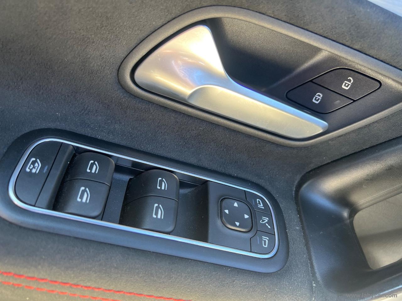 MERCEDES-BENZ CLA 200 d Automatic Premium