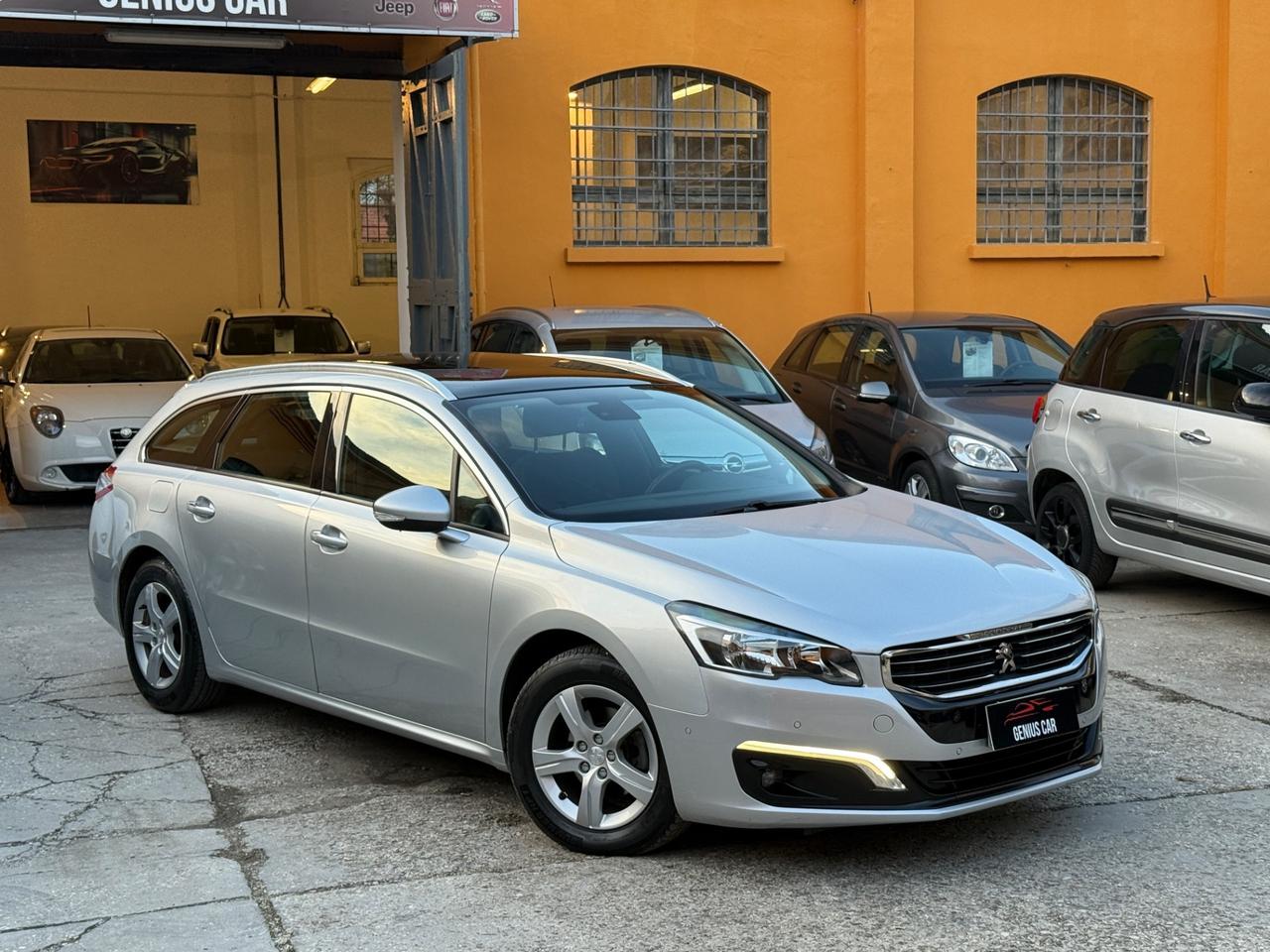 Peugeot 508 BlueHDi 180 EAT6 S&S SW Allure