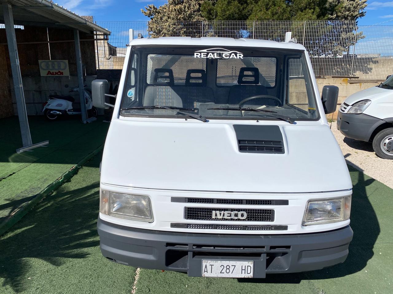 Iveco Daily 35-12 Ribaltabile Trilaterale 3 Posti