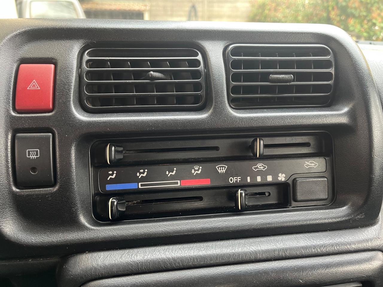 Suzuki Jimny 1.3i 16V cat 4WD JLX Mode