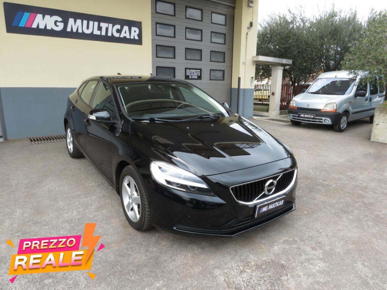 Volvo V40 2.0 d2 Business. km 49.000. fari led/doppi sensori