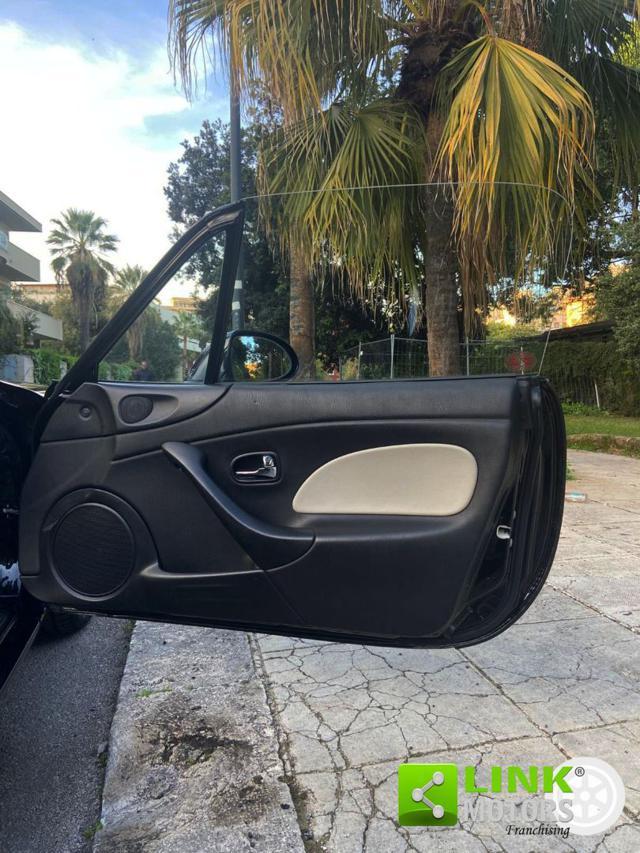 MAZDA MX-5 1.6i 16V cat Trilogy