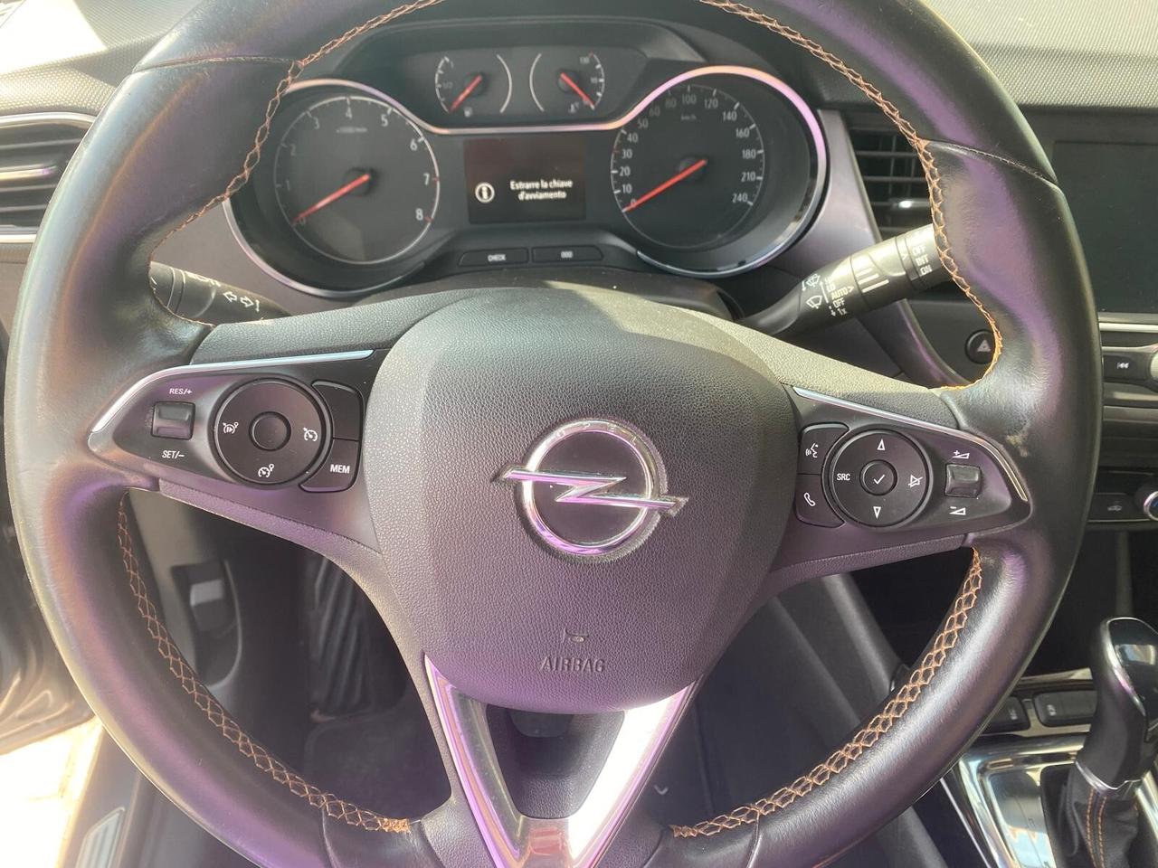 Opel Crossland 1.2 A/T 110 cv Elegance