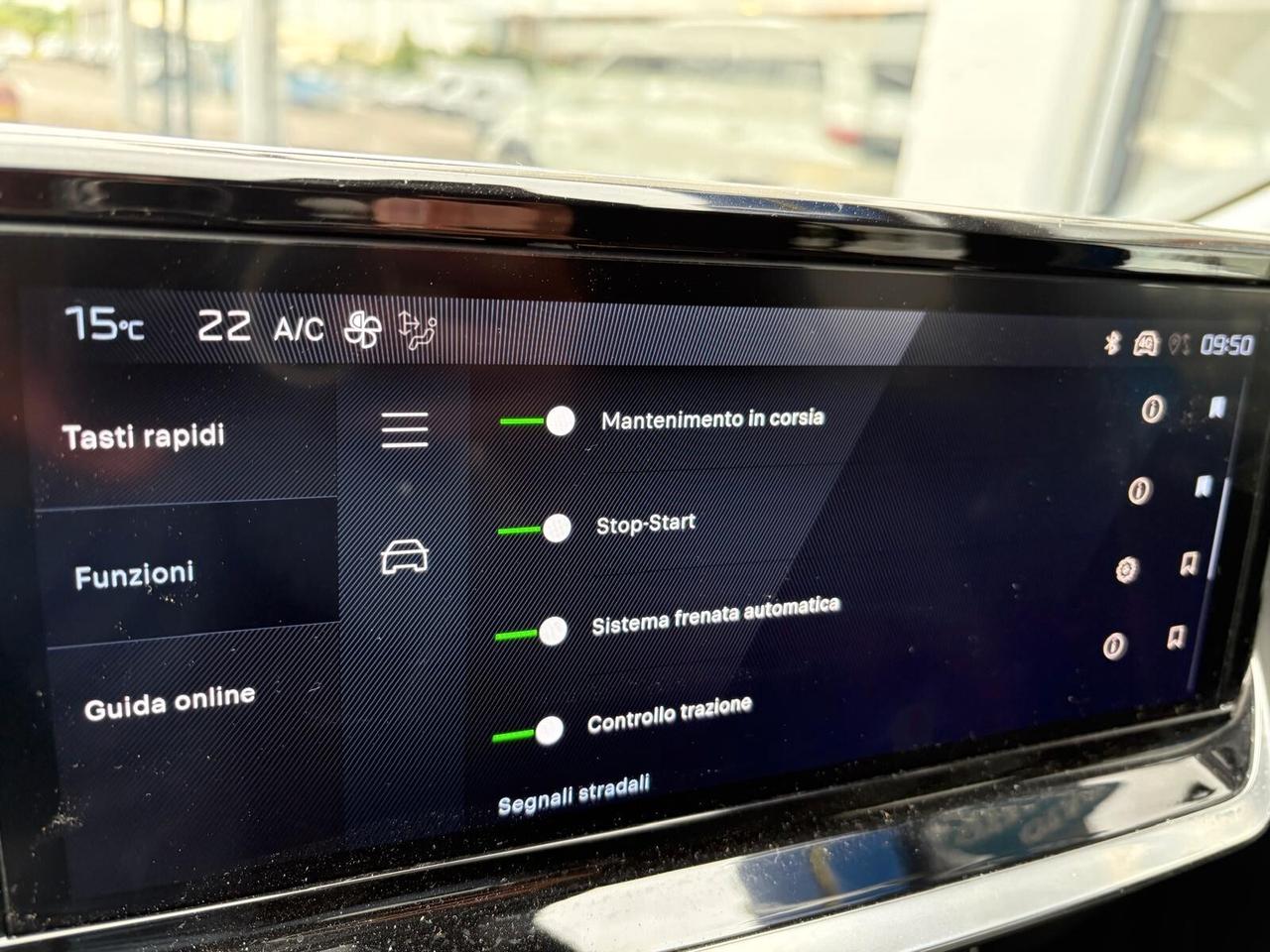 Peugeot 208 ALLURE Hybrid 110 e-DCS6 SPOTICAR
