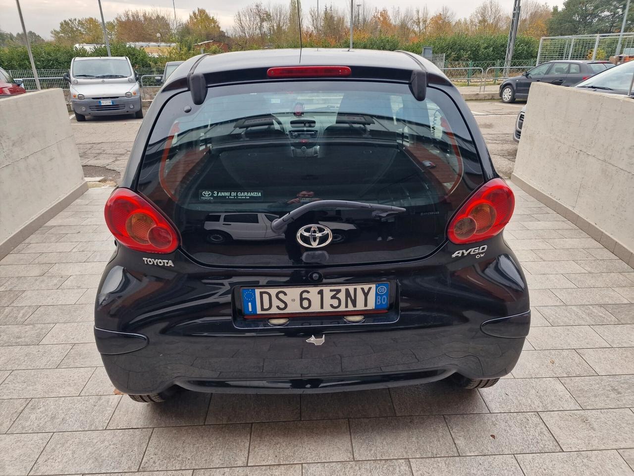 Toyota Aygo 1.0 12V VVT-i 5 porte Now