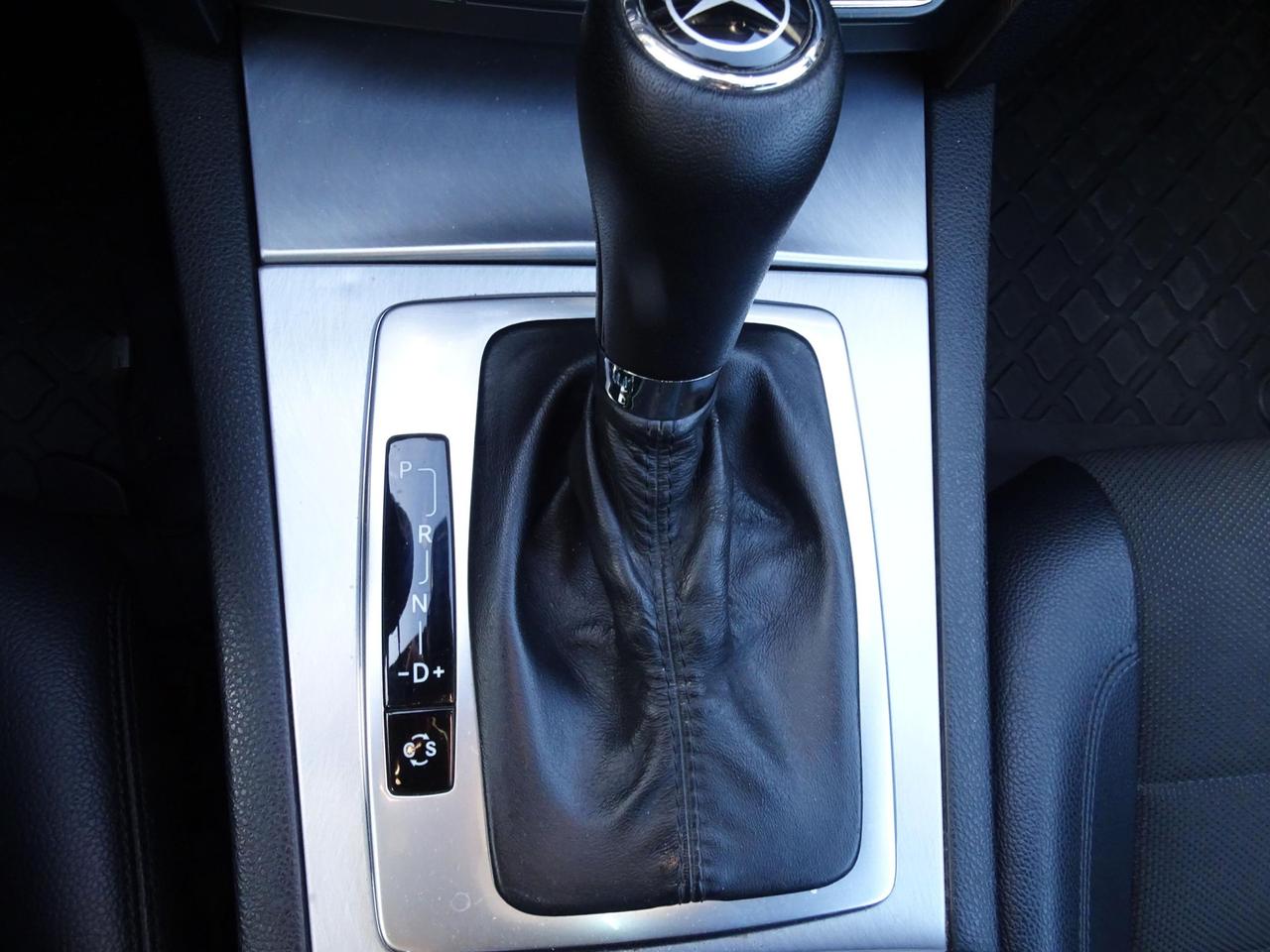 Mercedes-Benz E 220 CDI Coupé BlueEFFICIENCY Avantgarde