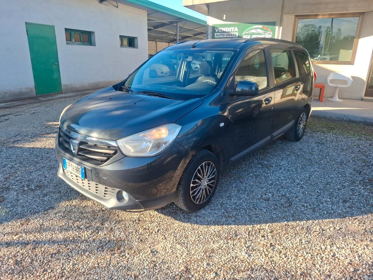 Dacia Lodgy 1.6 8V 85CV 5 posti Lauréate (60Kw)
