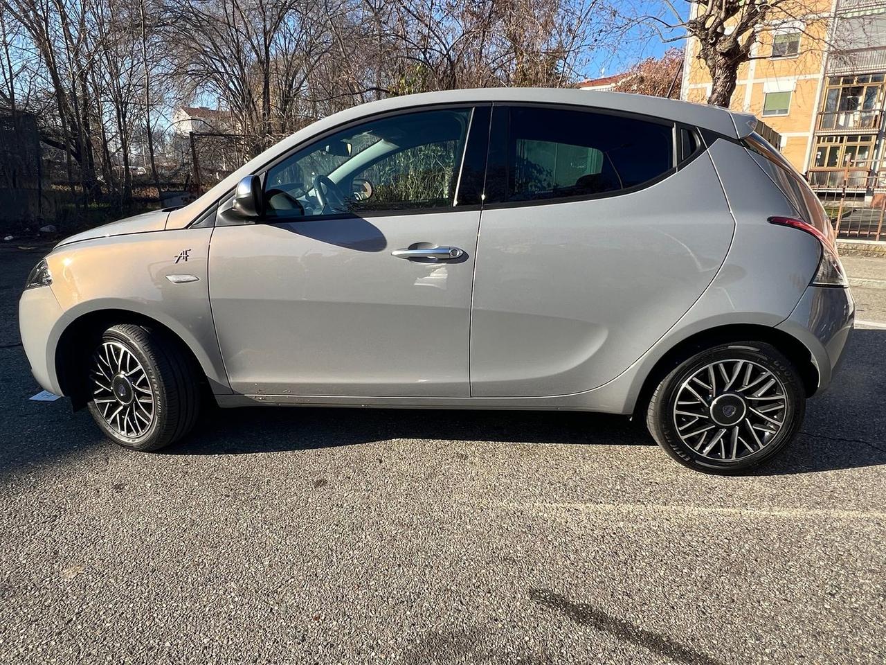 Lancia Ypsilon Alberta Ferretti 1.2 LPG #8303