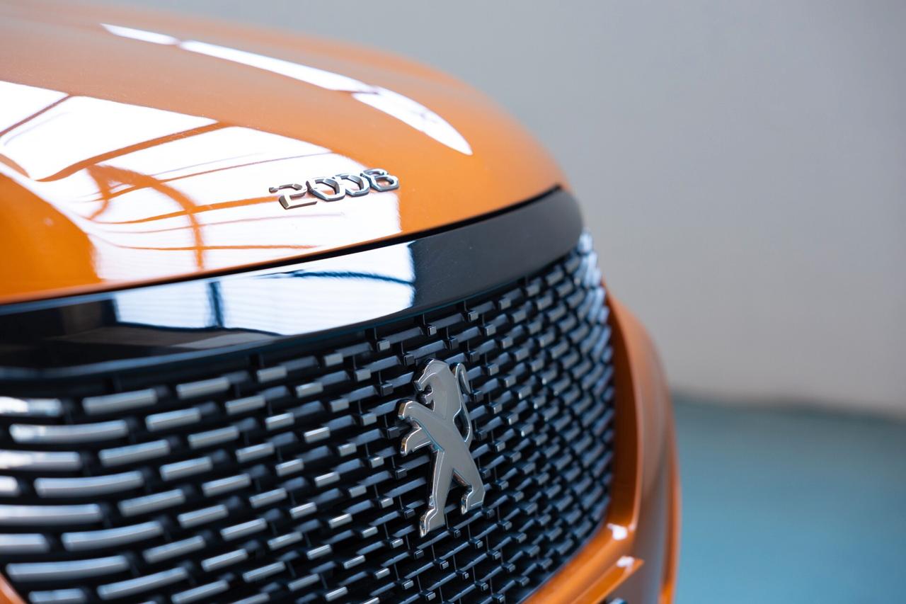 Peugeot 2008 BlueHDi 110 S&S Allure Pack EAT8 2022 IVA ESPOSTA