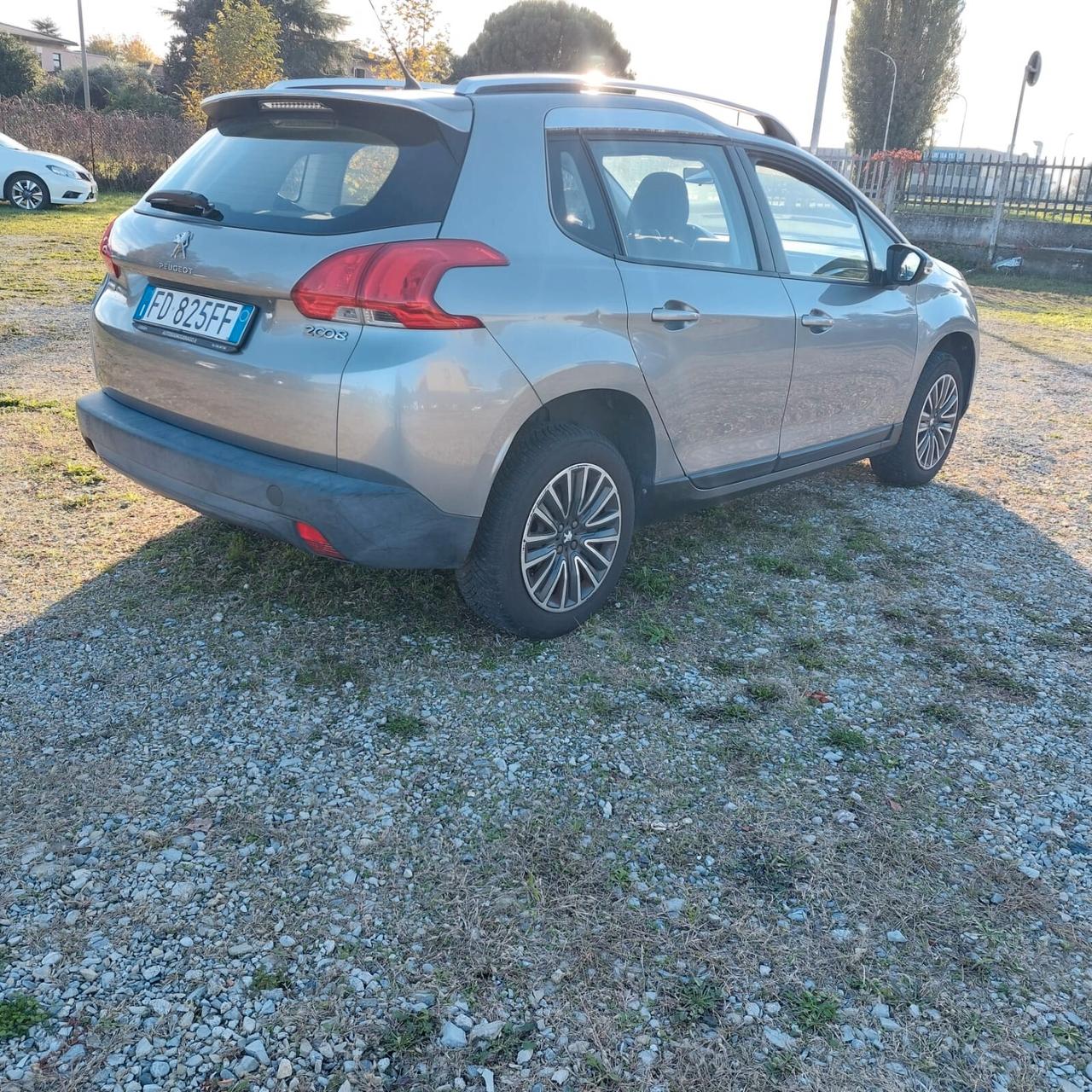 Peugeot 2008 PureTech 82 Active