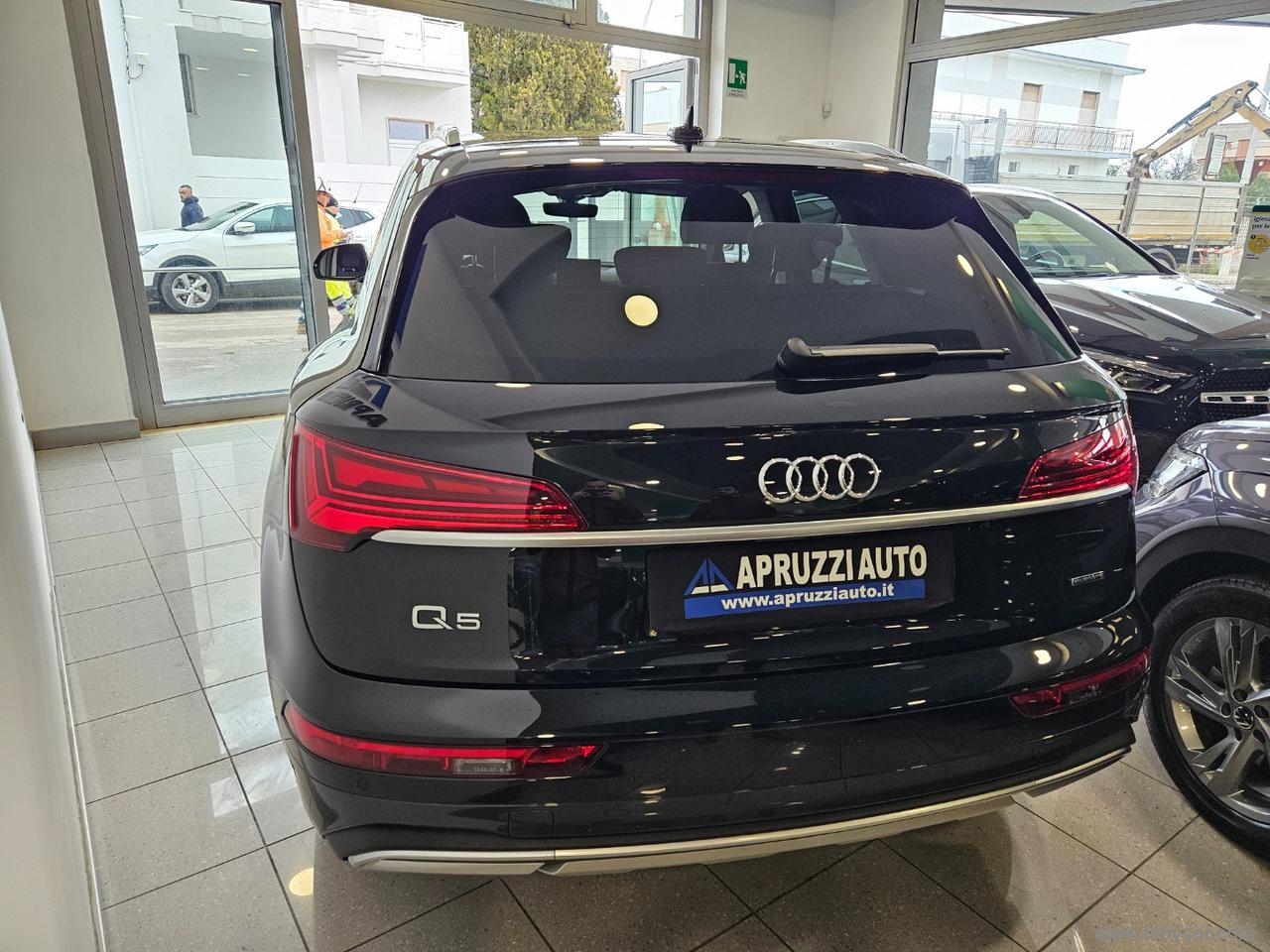 AUDI Q5 40 TDI 204CV MHEV qu. S tr. Business Sport