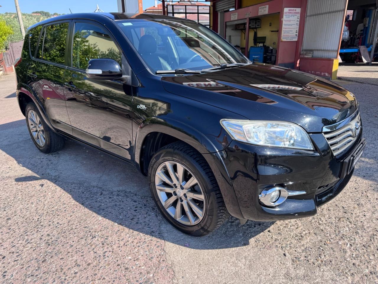 Toyota RAV 4 RAV4 Crossport 2.2 D-4D 150 CV Lounge