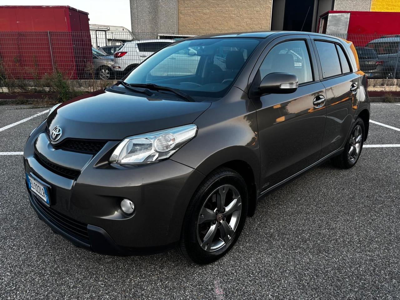 Toyota Urban Cruiser 1.4 D-4D AWD Lounge X UNICO PROPRIETARIO TAGLIANDI TOYOTA