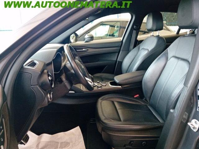 Alfa Romeo Stelvio 2.2 Turbodiesel 210CV Q4 Ti