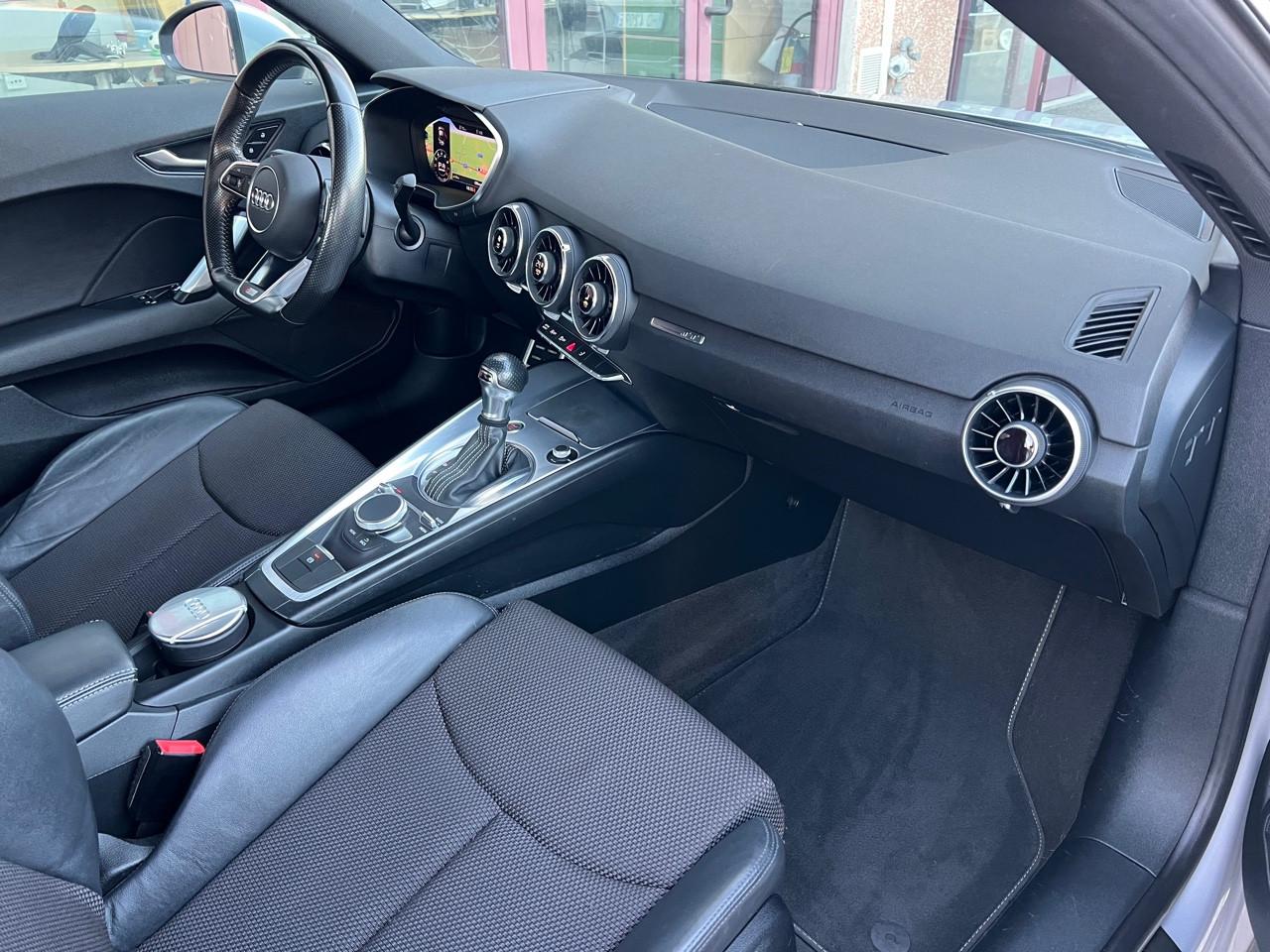 Audi TT 1.8 tfsi S line Sline s-tronic