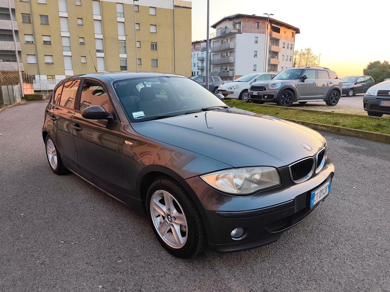 Bmw 116i Benz 5 porte Futura euro 4 neopatentati