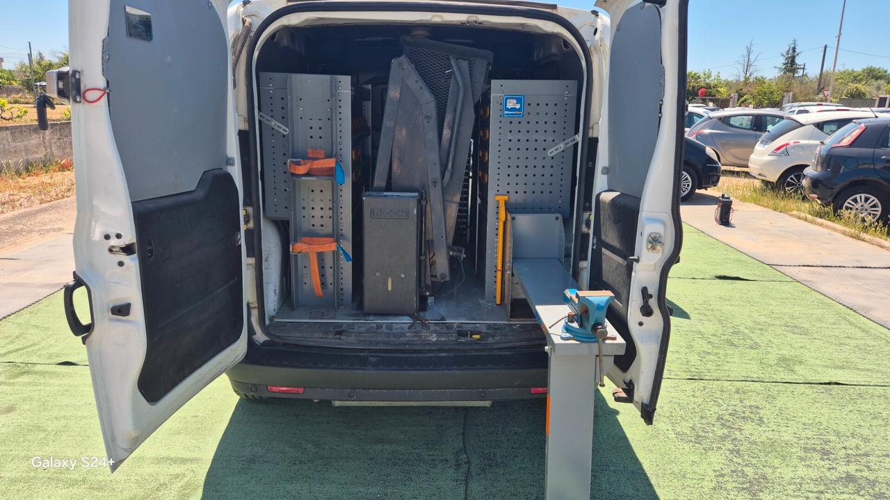 Fiat Doblo Doblò 1.4 T-Jet 16V Natural Power Lounge