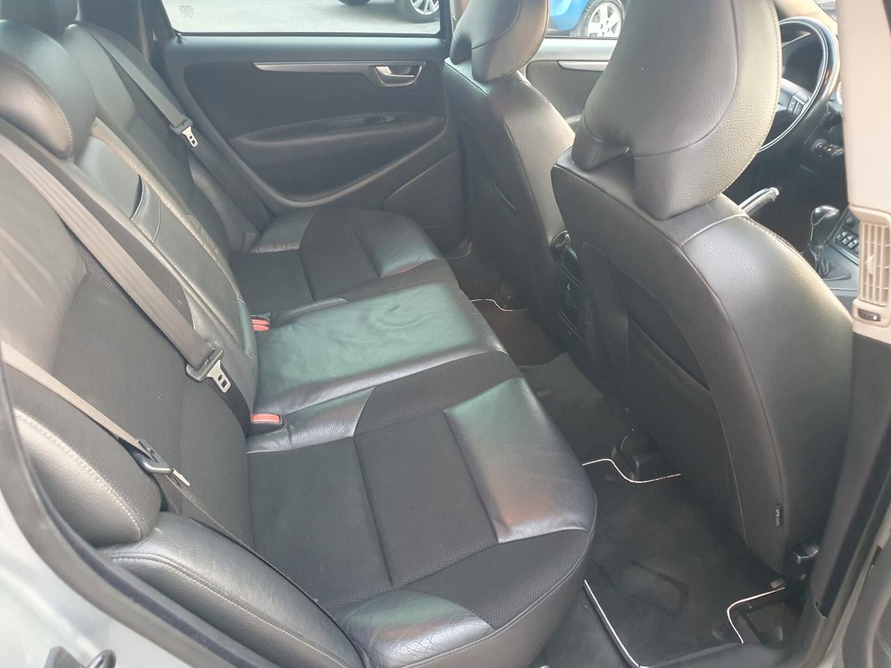 Volvo V70 2.4 D5 Summum manuale 6m 2007