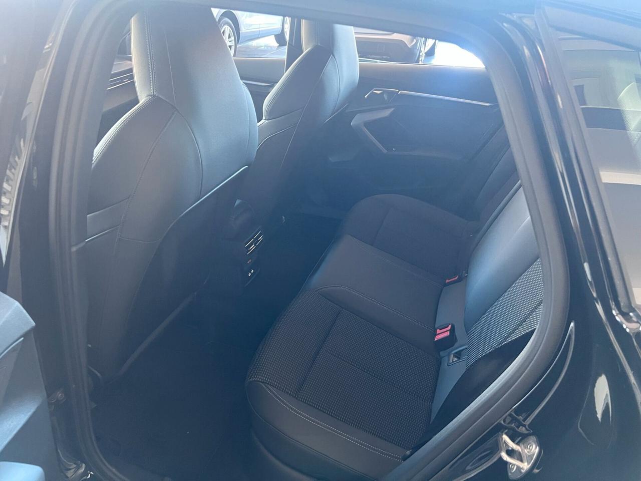 Audi A3 allstreet TFSI 110 kW S tronic Identity Contrast