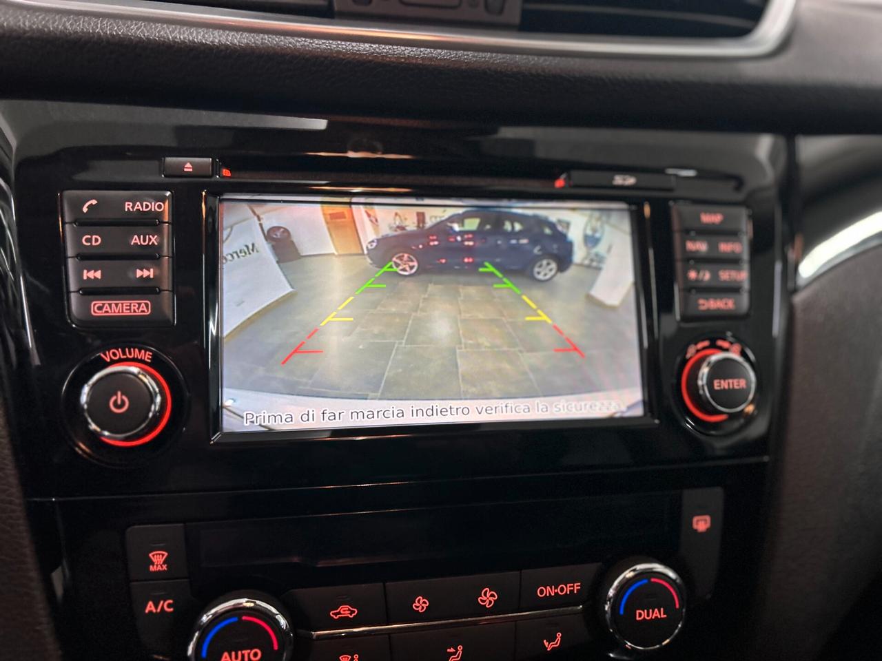 Nissan Qashqai 1.5 dCi N-Connecta - 06/2018