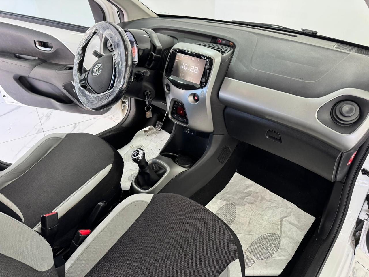 Toyota Aygo 1.0 VVT-i 69 CV 5 porte -TELECAMERA-GARANTITA-2017