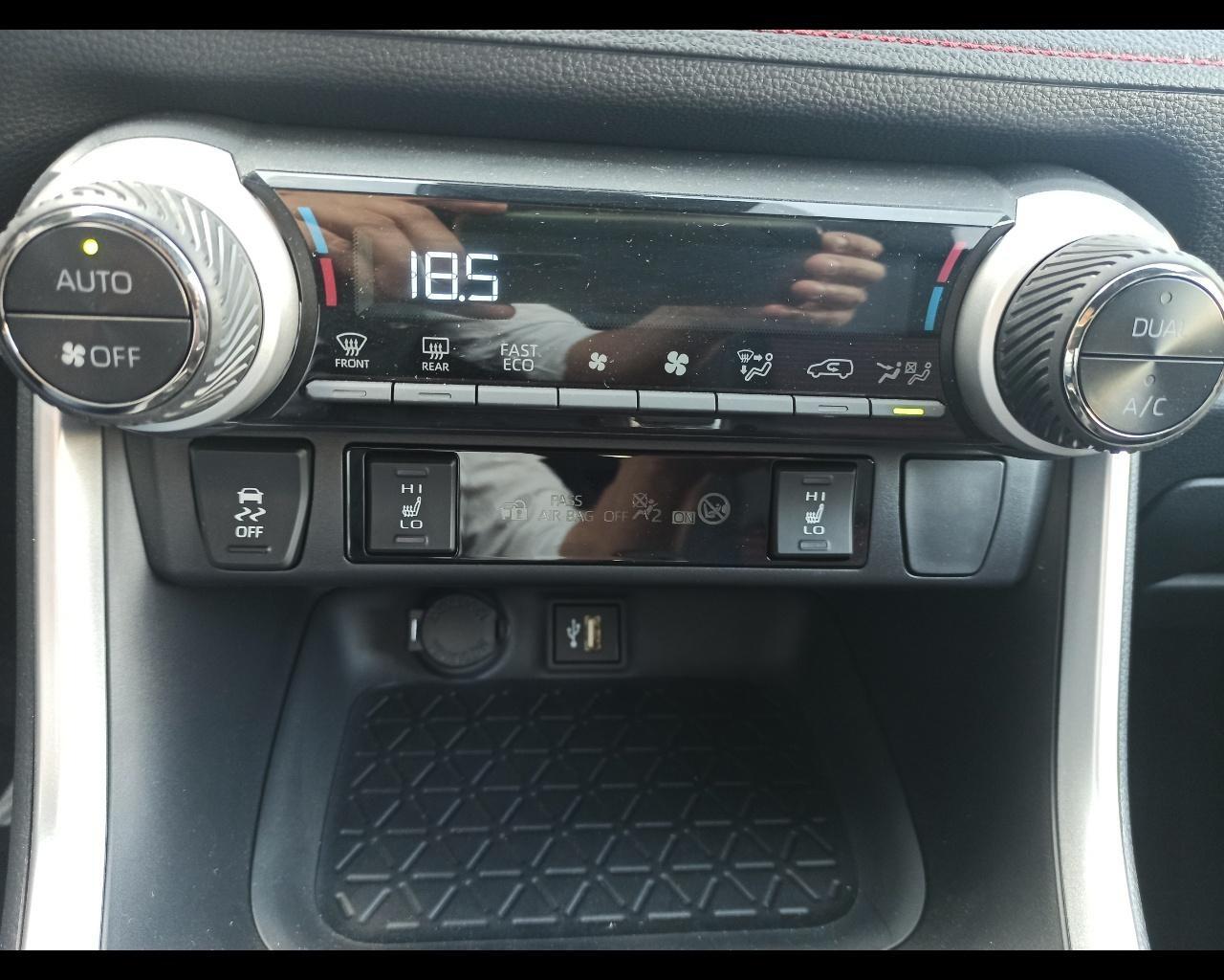 SUZUKI Across - Across 2.5 Plug-in Hybrid E-CVT 4WD Top