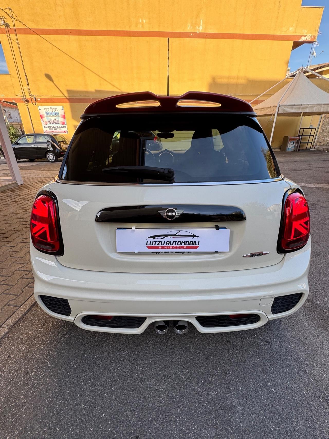 Mini F56 2.0 John Cooper Works Pro 231cv Auto 3p