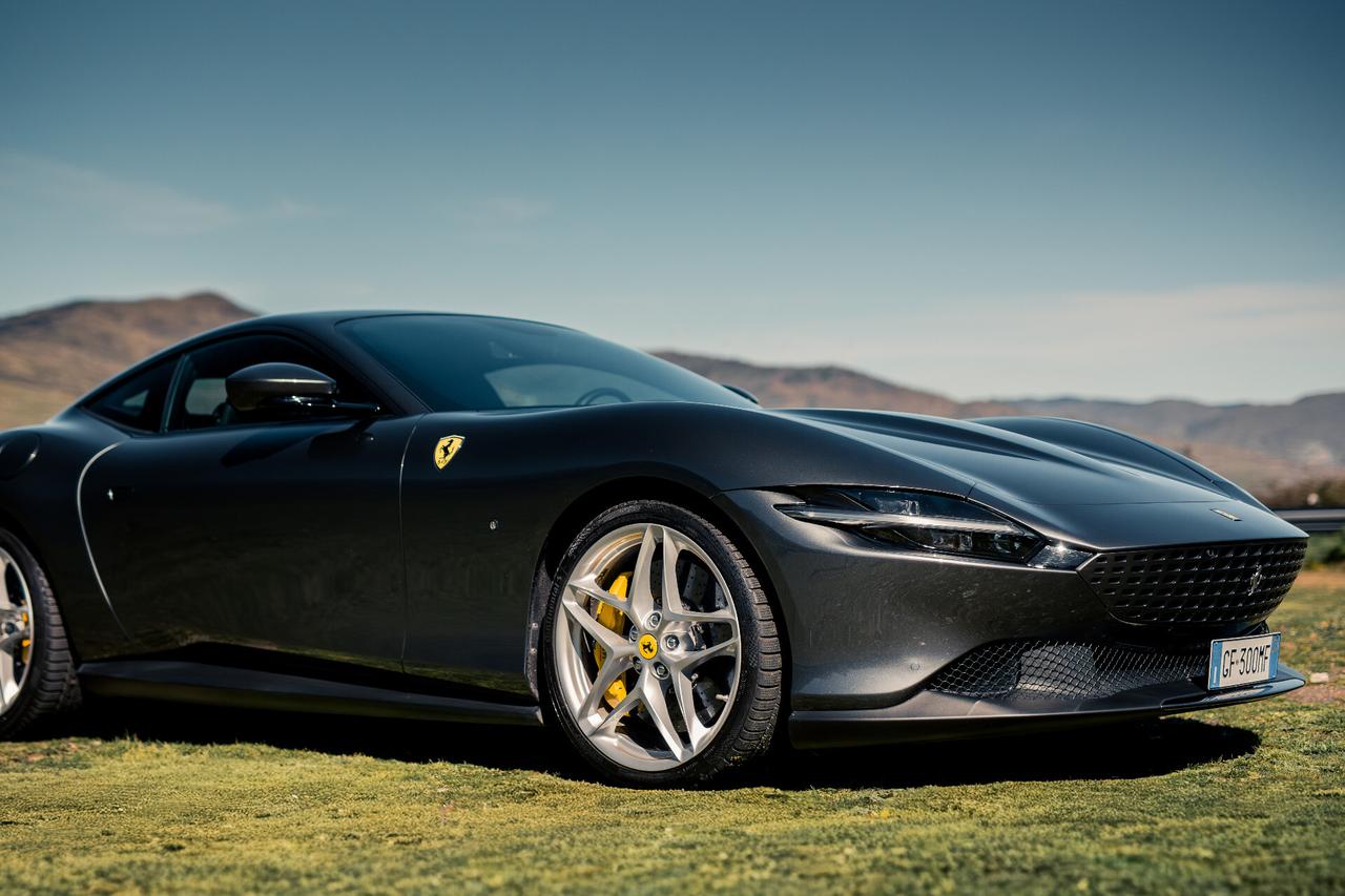 Ferrari Roma pari al nuovo PERMUTE 3.9 620 CV full stupenda garanzia ferrari