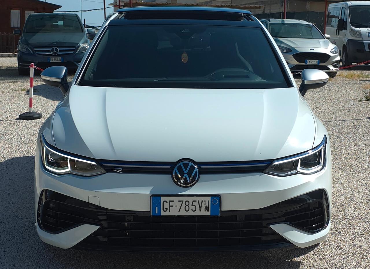 Golf R - 2.0 TSI 320cv - AKRAPOVIC
