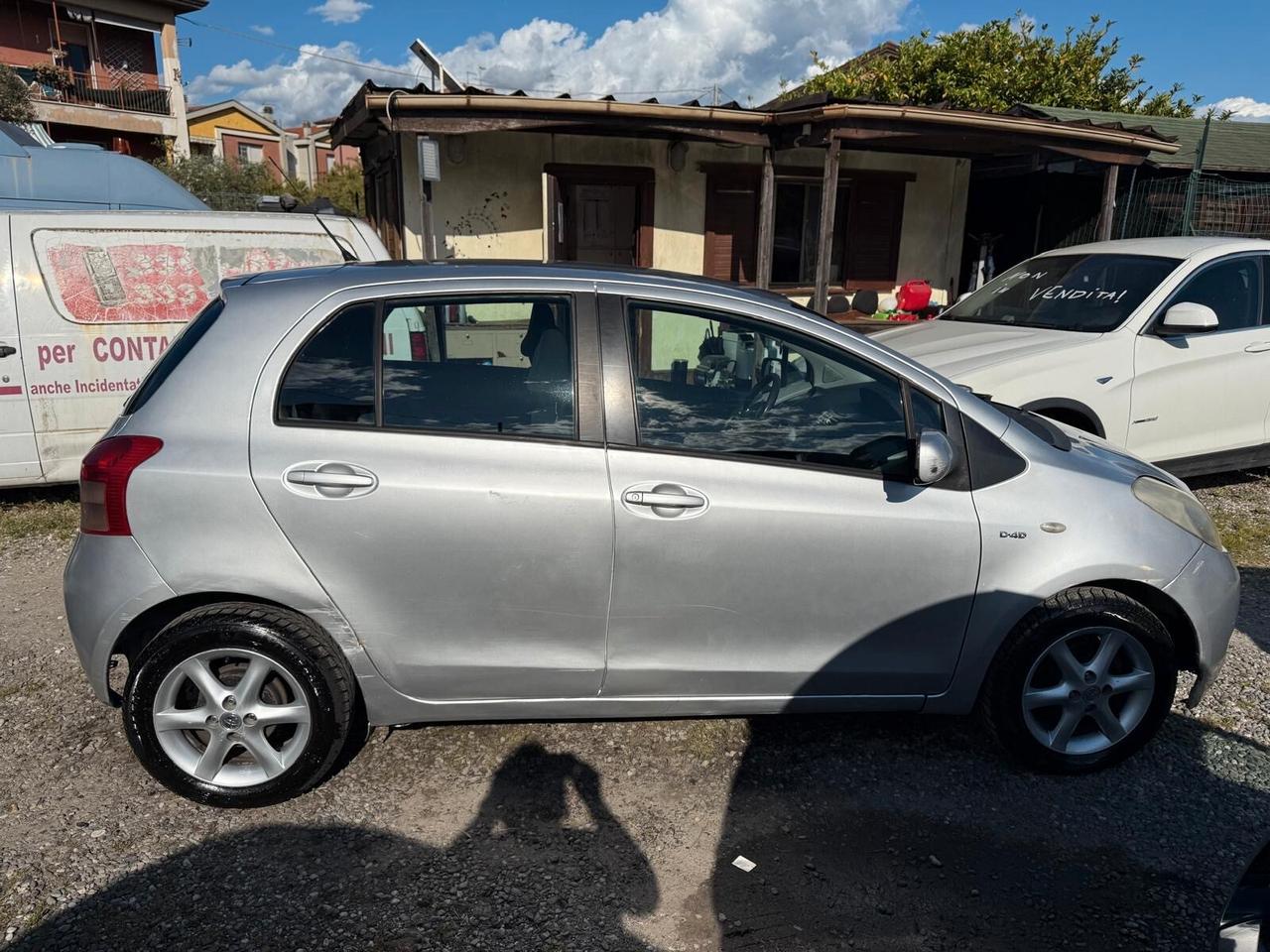 Toyota Yaris 1.4 D-4D 5 porte Sol