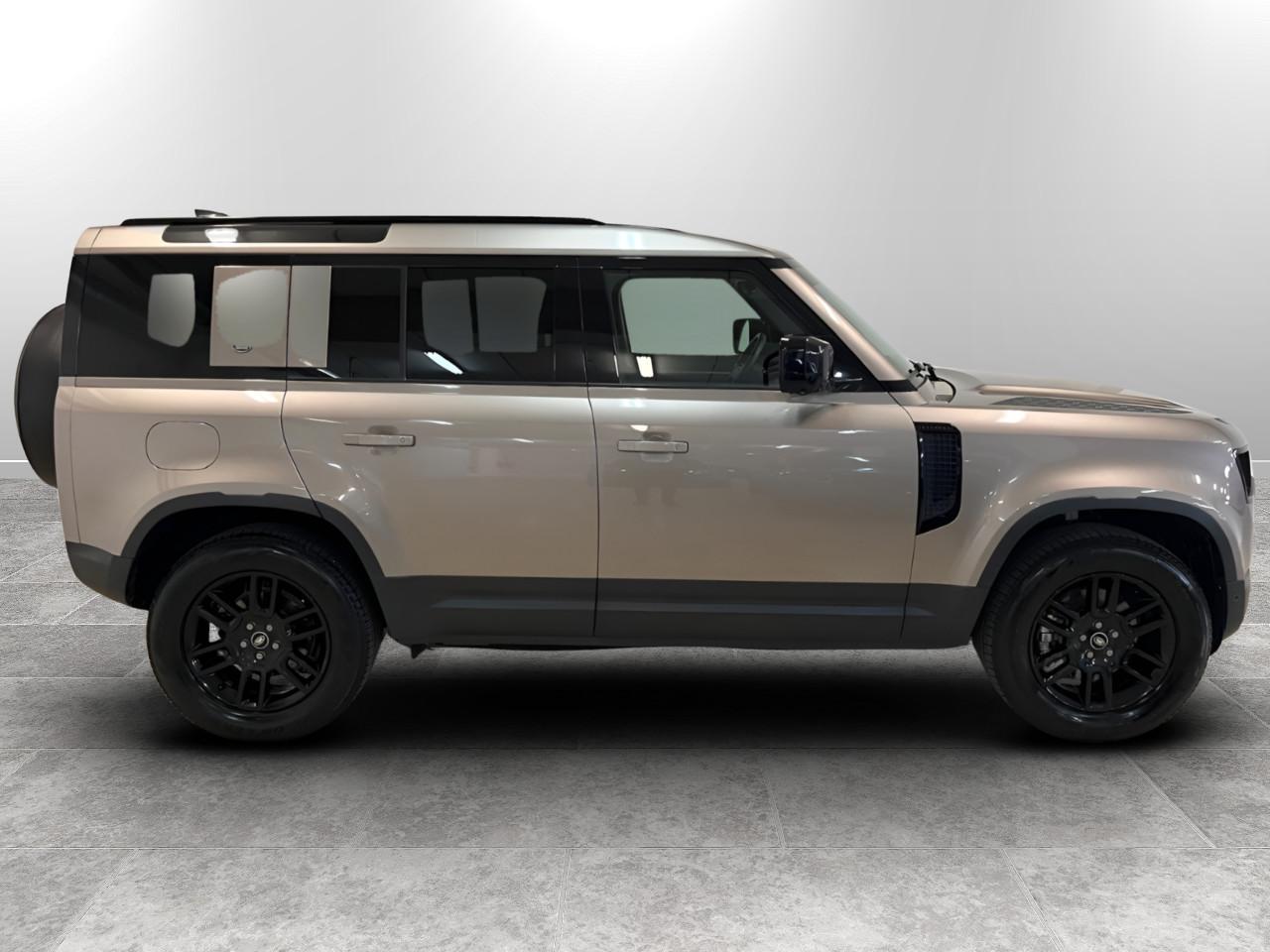 LAND ROVER Defender 110 3.0d i6 mhev SE awd 200cv auto 7 p.ti
