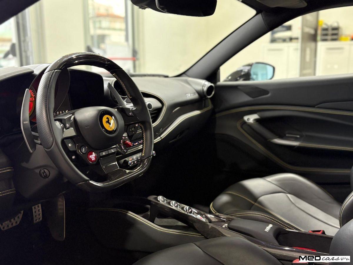 FERRARI - F8 - Tributo