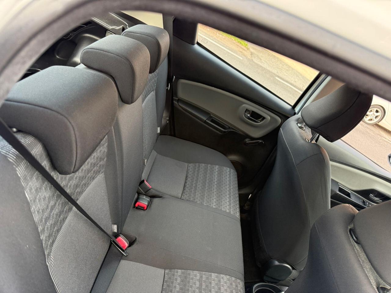 Toyota Yaris 1.5 Hybrid 5p - Automatica - Superprezzo - Tutto incluso