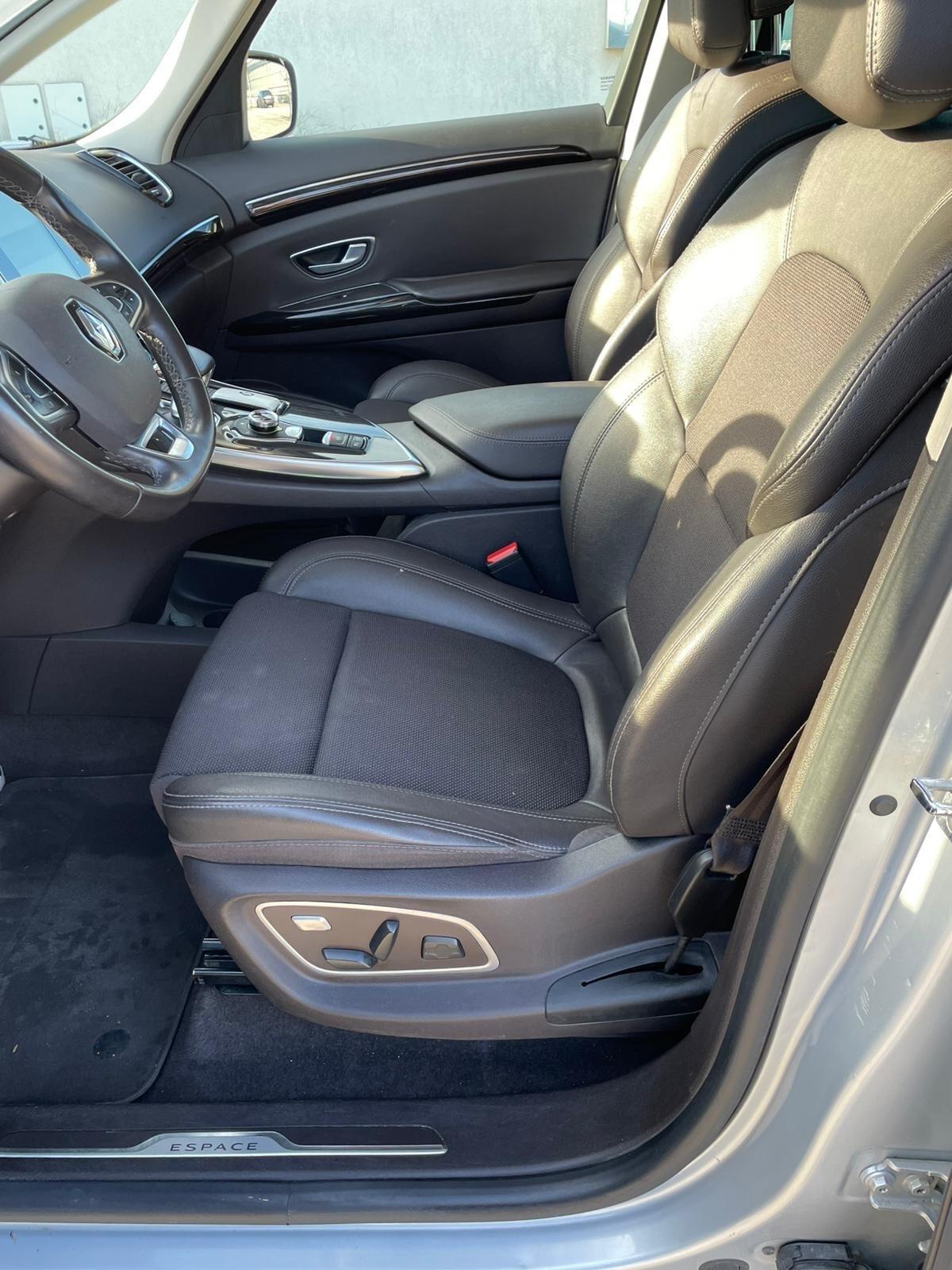 Renault Espace dCi 160CV EDC Energy Initiale Paris 4Control