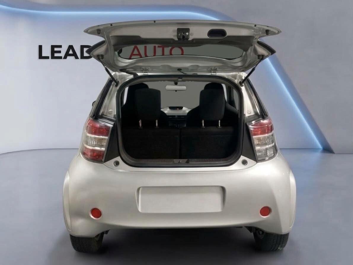 Toyota iQ 1.0 68 Cv - Cerchi in lega - Comandi
