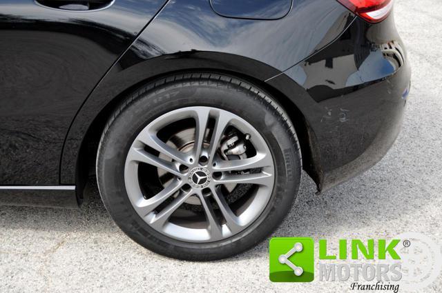 MERCEDES-BENZ A 180 d Automatic Business Extra