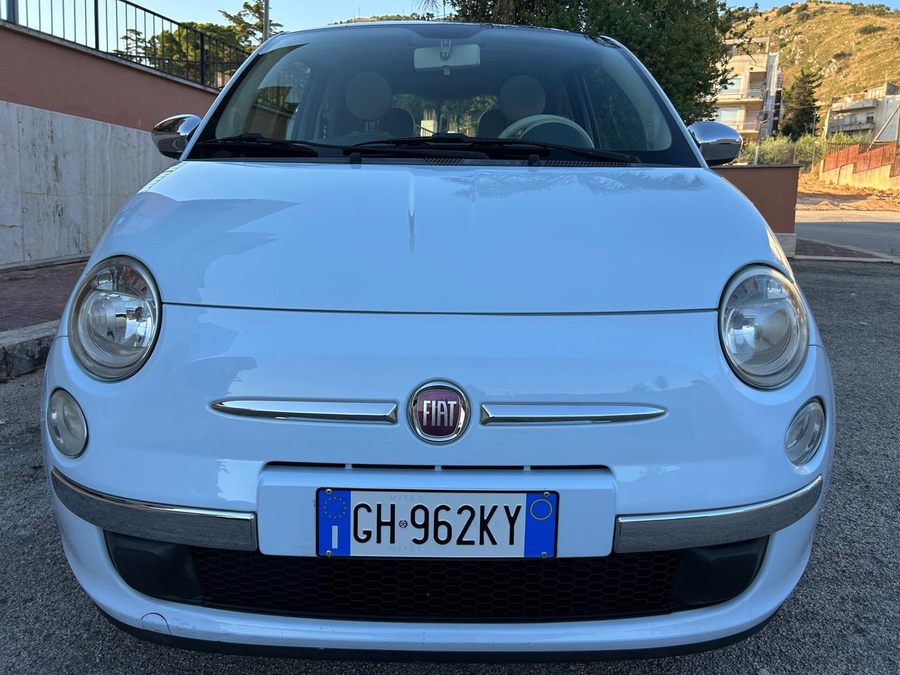 Fiat 500 1.2 Lounge ideale per neo patentati