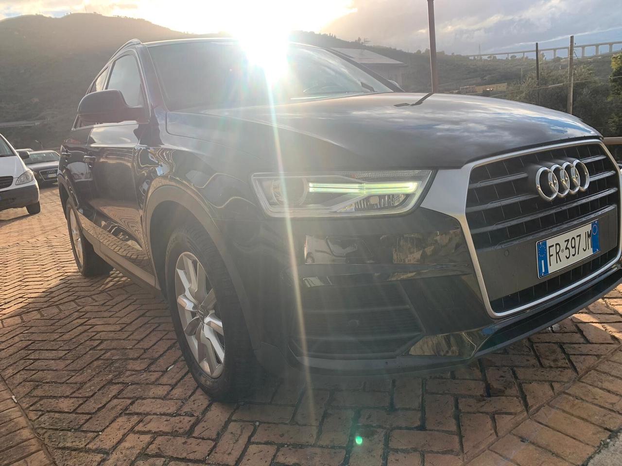 Audi Q3 2.0 TDI 150 CV S tronic Business