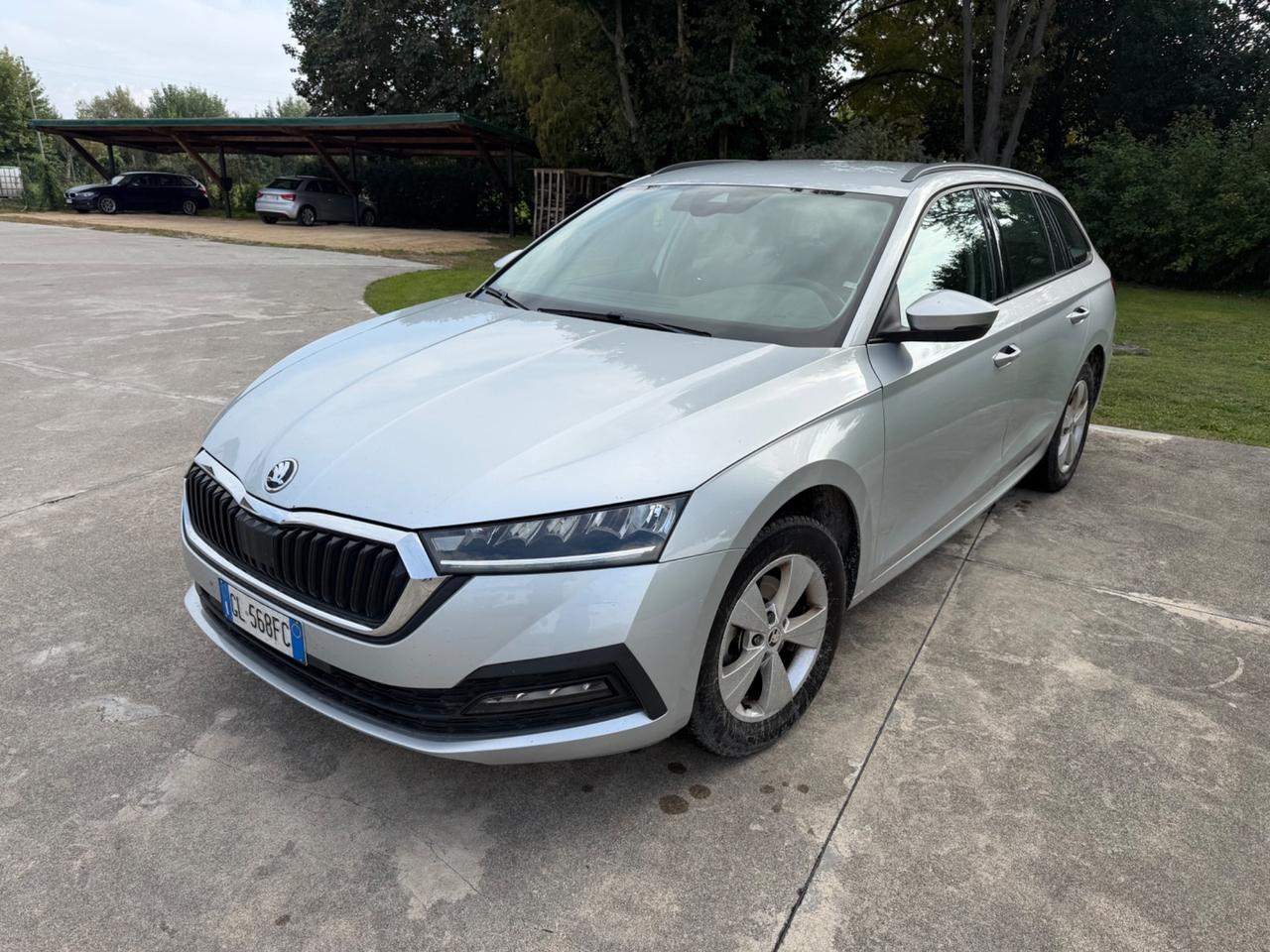 Skoda Octavia 2.0 TDI EVO SCR DSG Wagon Ambition