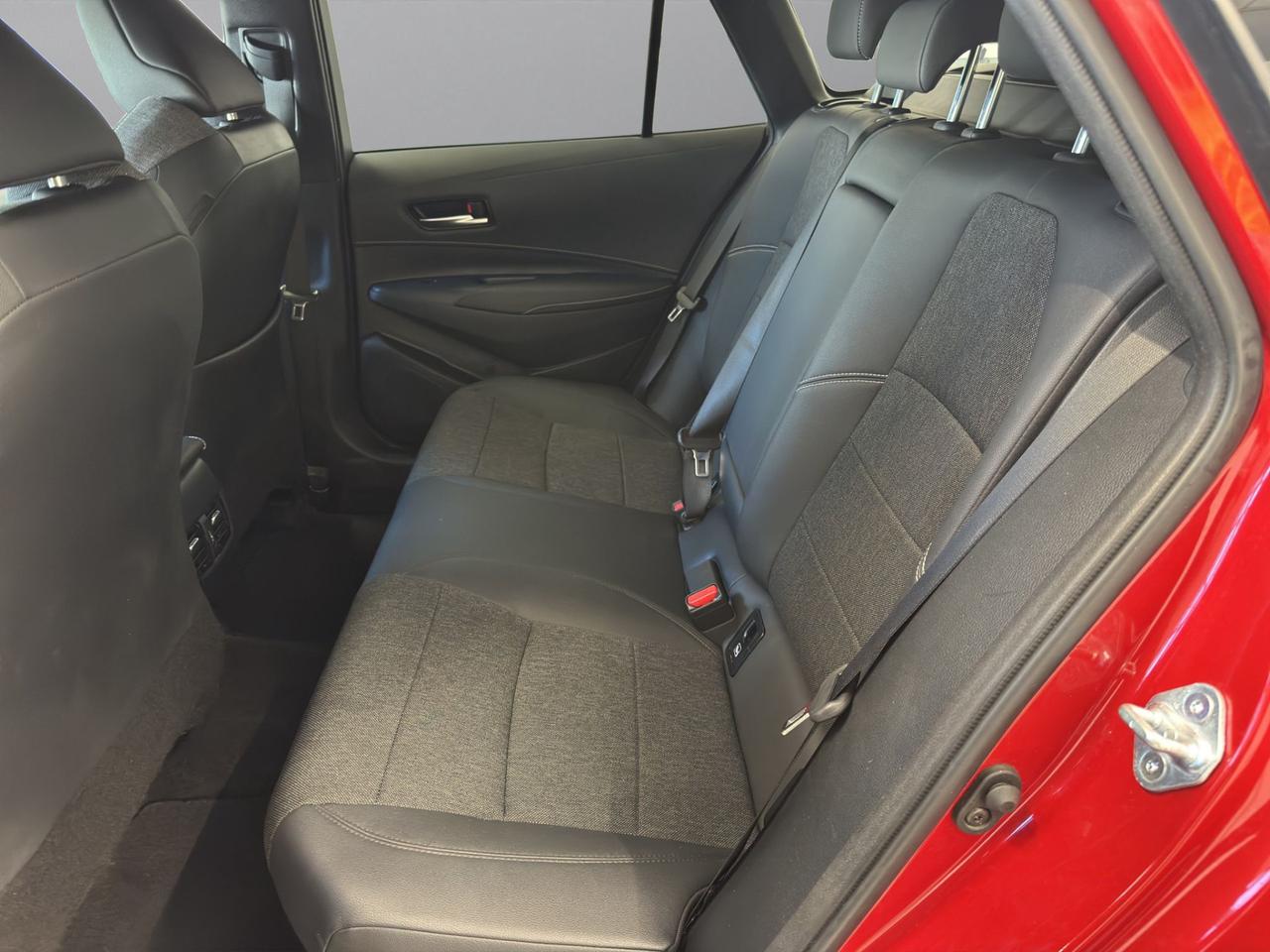 Toyota Corolla Touring Sports 1.8h Style cvt