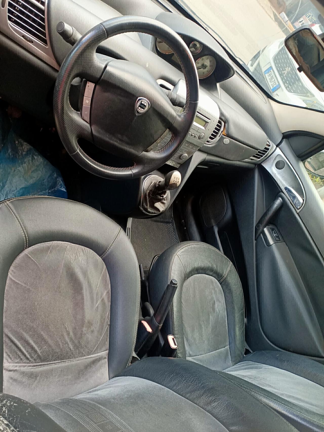 lancia ysilon 1.3 MJET MOTORE RIFATTO KM PERCORSI SOLO 175000 €3.400 TRATT. MomoDesign 2008