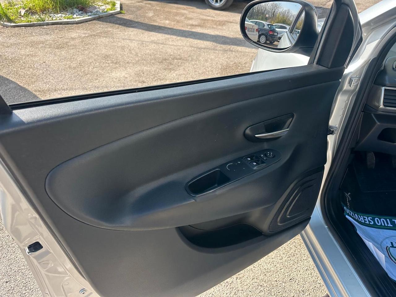 Lancia Ypsilon 1.2 GPL 69 CV 5 porte Platinum NEOPATENTATI