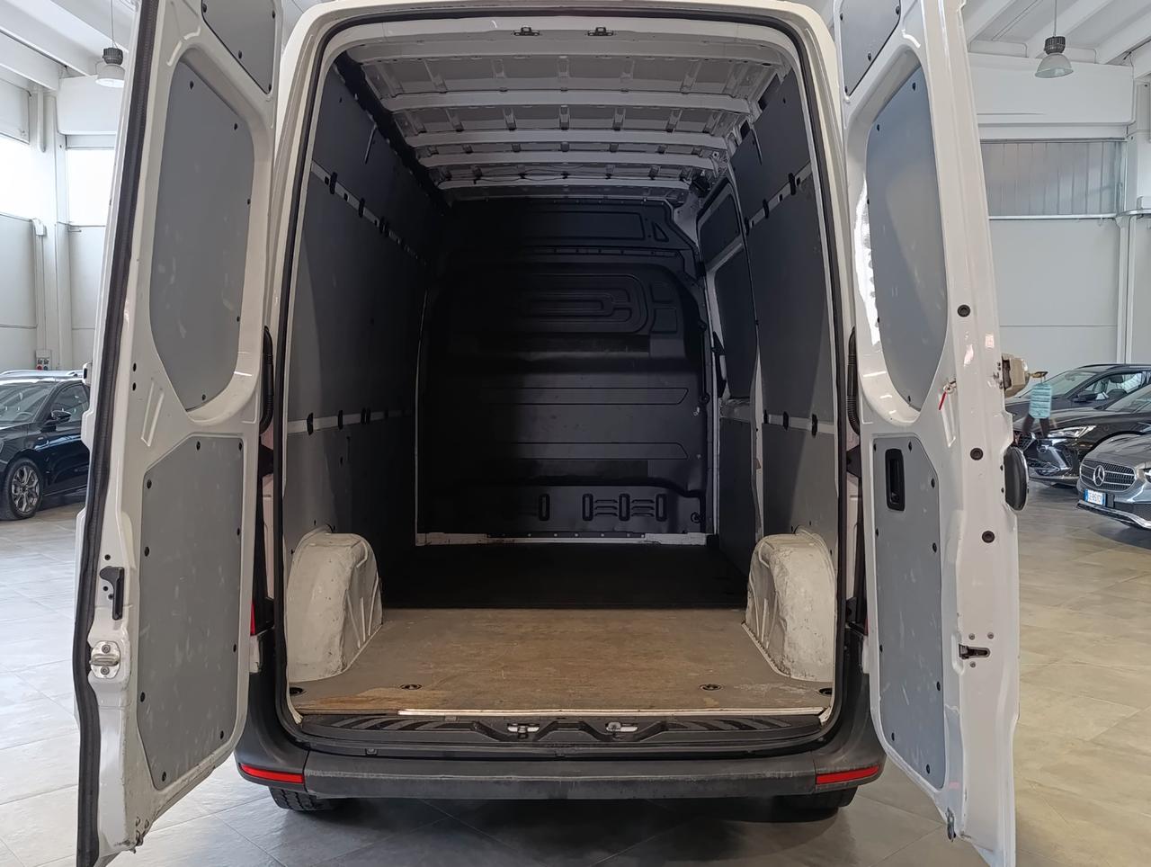 MERCEDES Sprinter 311 2.0 cdi F 39/33 fwd H2
