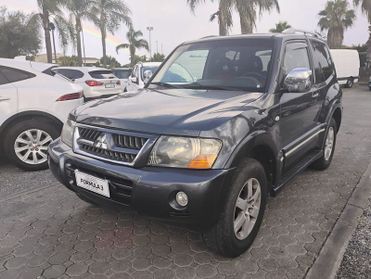 Mitsubishi Pajero Pajero 3p 3.2 tdi 16v di-d Instyle