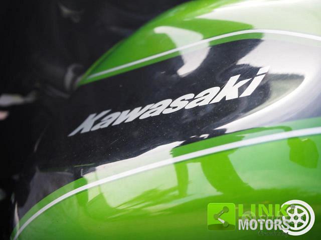 KAWASAKI Z 750 R * 95,00 al mese*