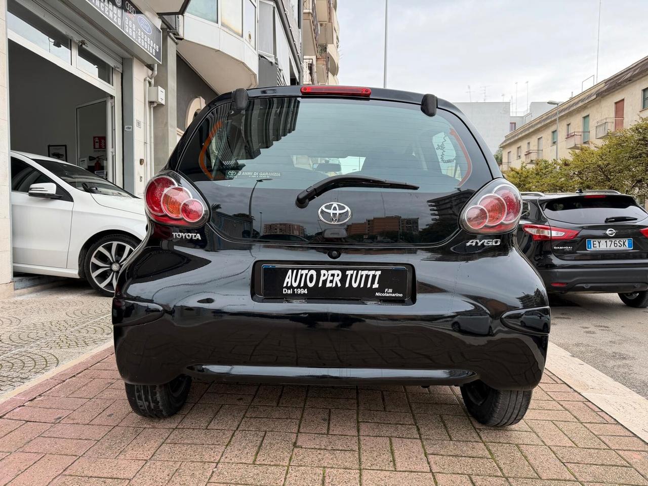 Toyota Aygo 1.0 12V VVT-i 5 porte Now