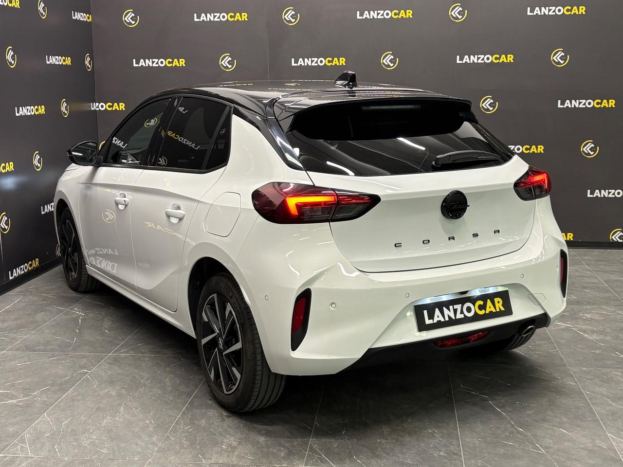 Opel Corsa 1.2 GS LINE