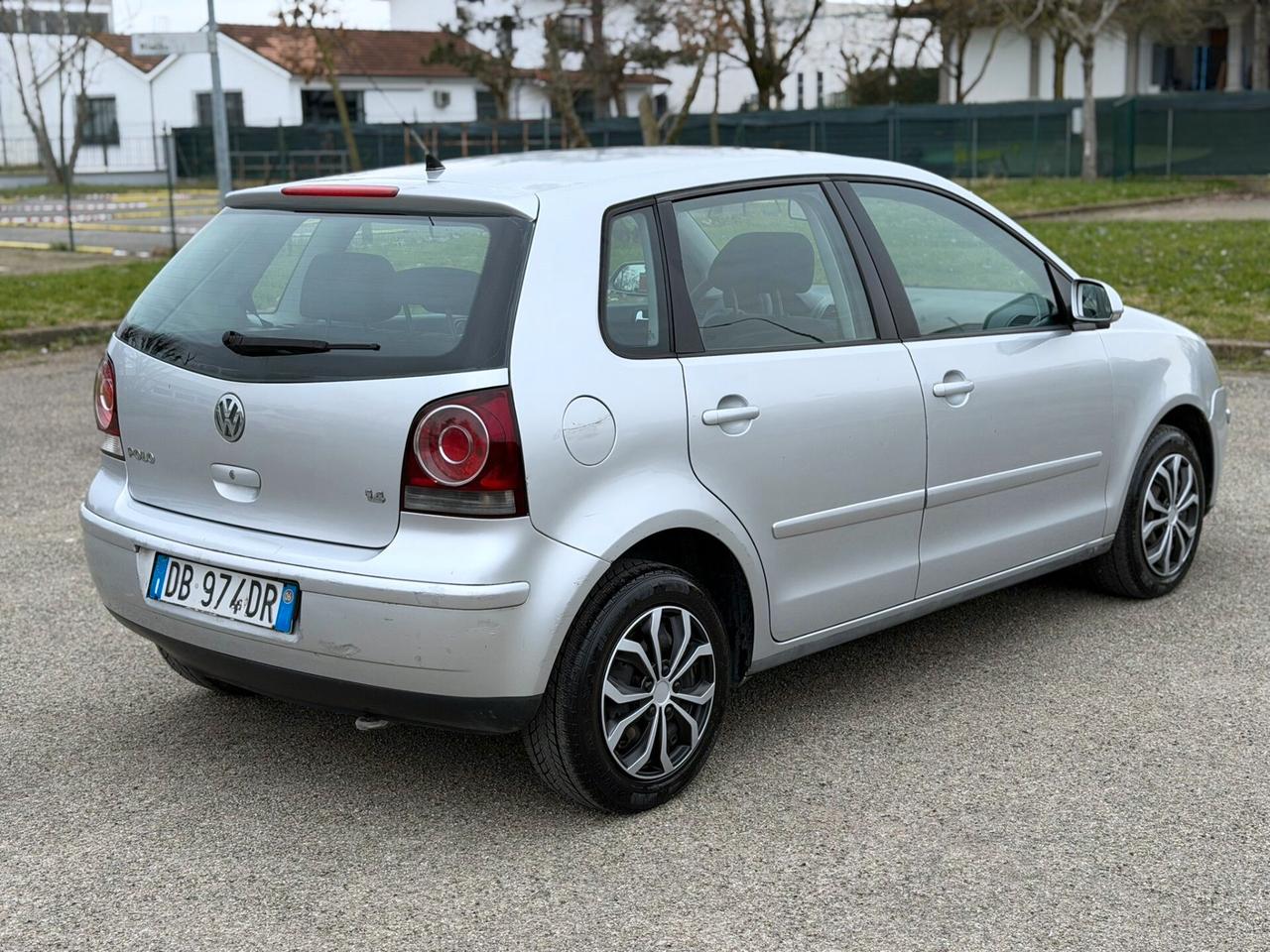 VOLKSWAGEN POLO 1.4 BENZINA AUTOMATICO